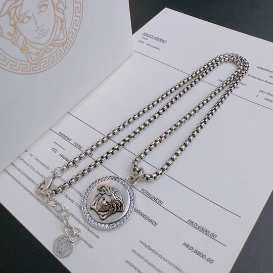 Versace necklace 12lyh144